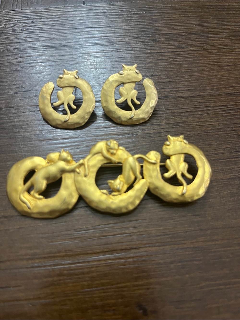 Vintage stamped JJ Jonette Jewelry Cat Earrings and Brooch set